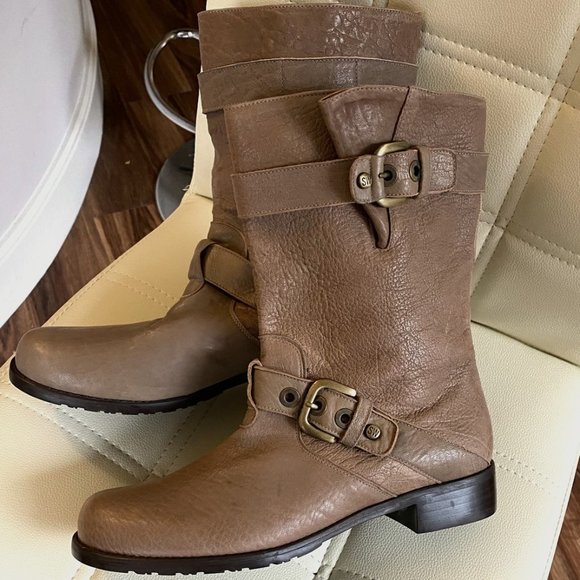 Stuart Weitzman Leather Saddle Booties - Picture 1 of 4
